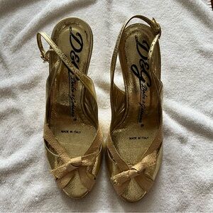 Dolce & Gabbana Gold and Raffia Slingback Heels size 38 / 8
